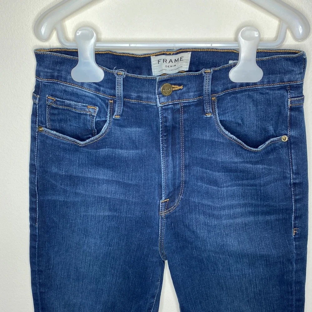 Frame Ali High-rise Distressed Cigarette Jeans In Morrisly wash size 28